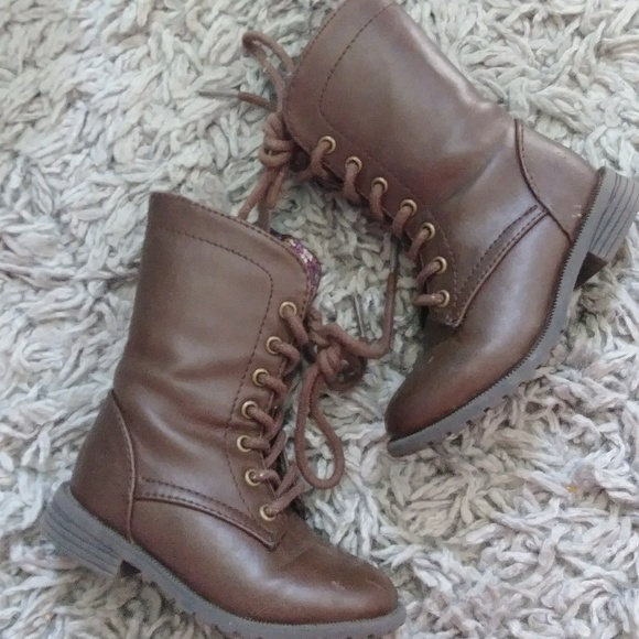 Other - 🚨$5 SALE🚨 Toddler Lace up boots size 6
